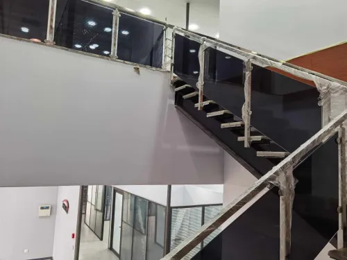 Rampes d'escaliers en inox 