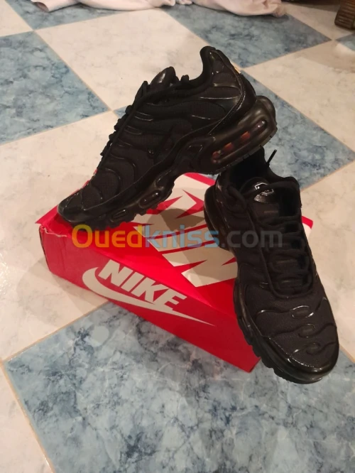 Air Max Plus black black (tn)  P42