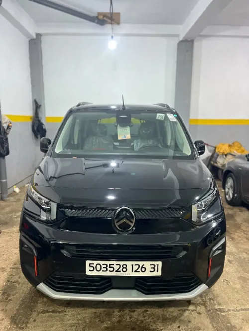 Citroen Berlingo. Safia. 1man 2026 XTR