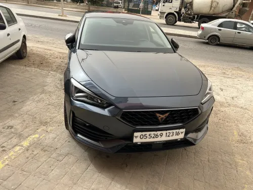 Cupra  Leon 2023 