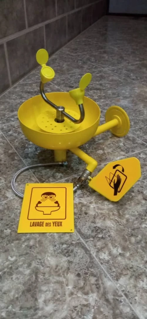 Fabrication Lave yeux et douche d'urgence 