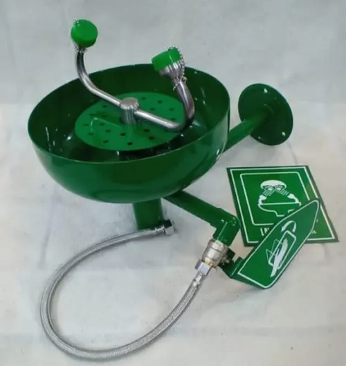Fabrication Lave yeux et douche d'urgence 