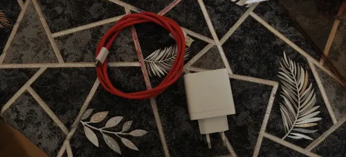 chargeur one+ original 65W
