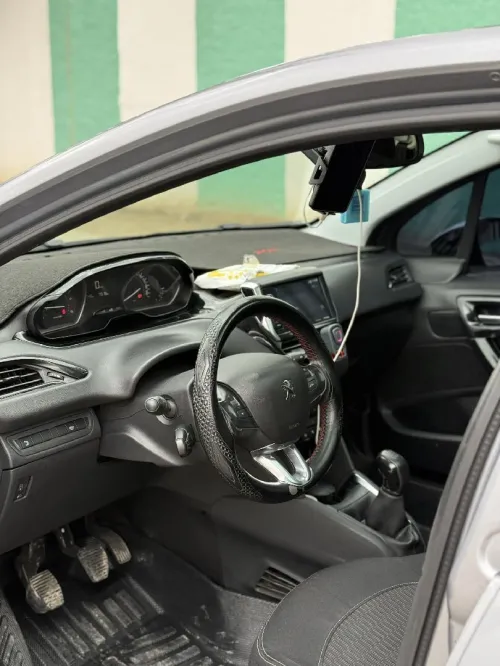 Peugeot 208 2019 Allure Facelift