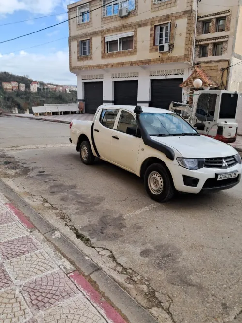 Mitsubishi L200 2014 Doube cabine Evolution