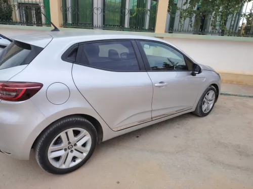 Renault Clio5 2021 Bisnes