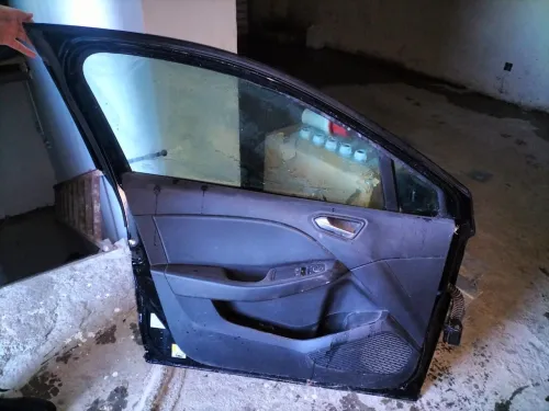 Porte gauche clio 5