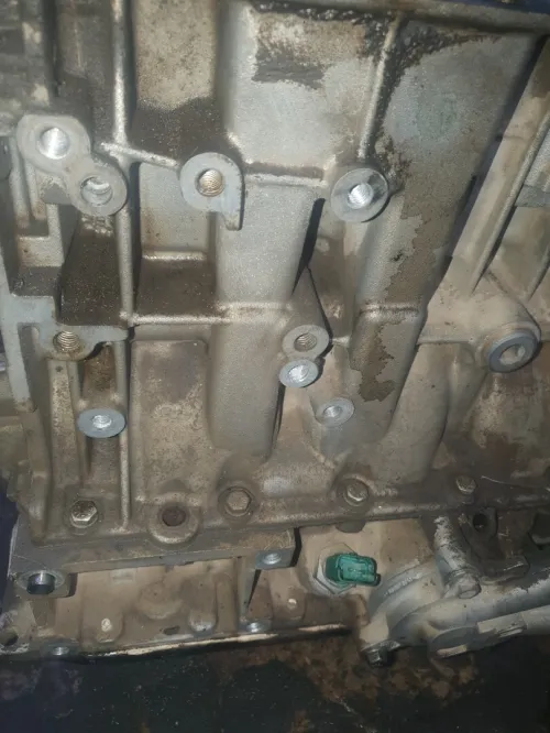 Demi moteur 207 1.4 16v