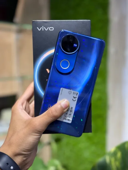 Vivo V50