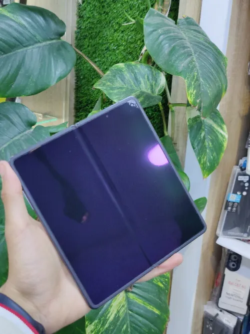 Honor Magic V2