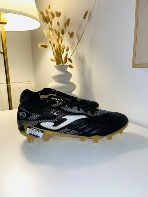 Chaussure Joma FG neuve
