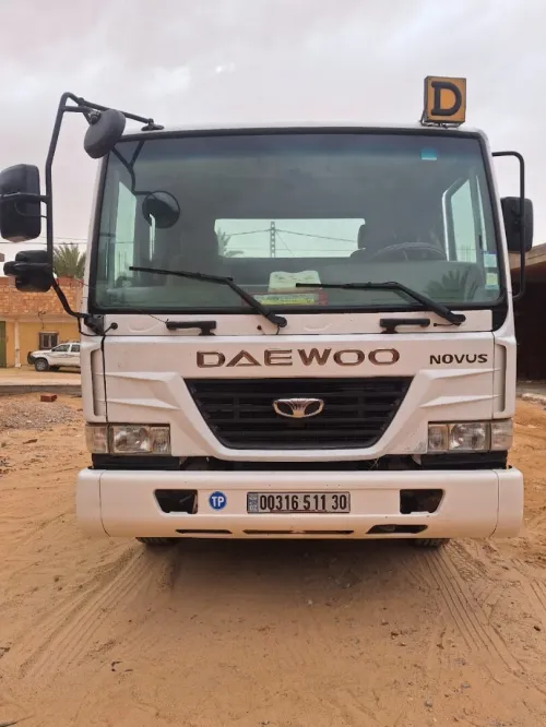 Daewoo TRACKTEUR 2011