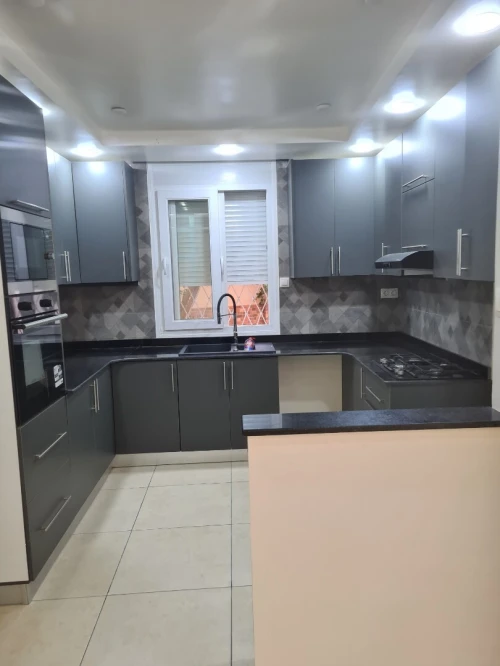 Vente bien immobilier Niveau de villa F4 Alger El biar
