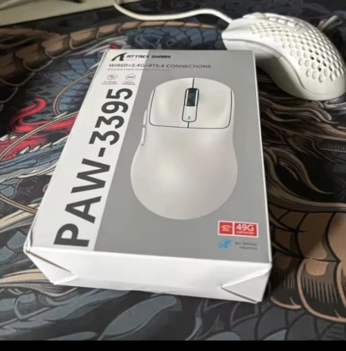 Souris attack shark x3