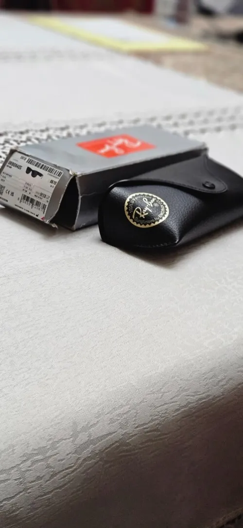 Lunette de soleil ray-ban mega wayfarer