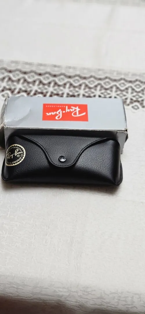 Lunette de soleil ray-ban mega wayfarer