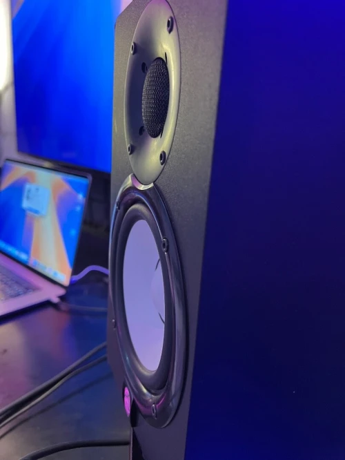 Yamaha Hs5