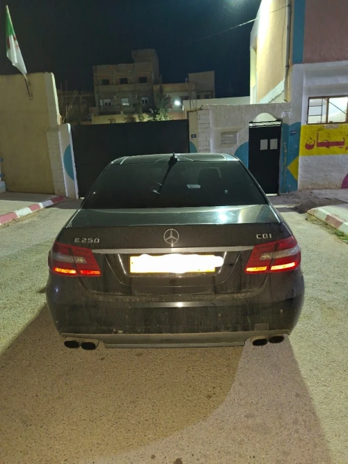 Mercedes Classe E 2012 AVANTGARDE Pack AMG