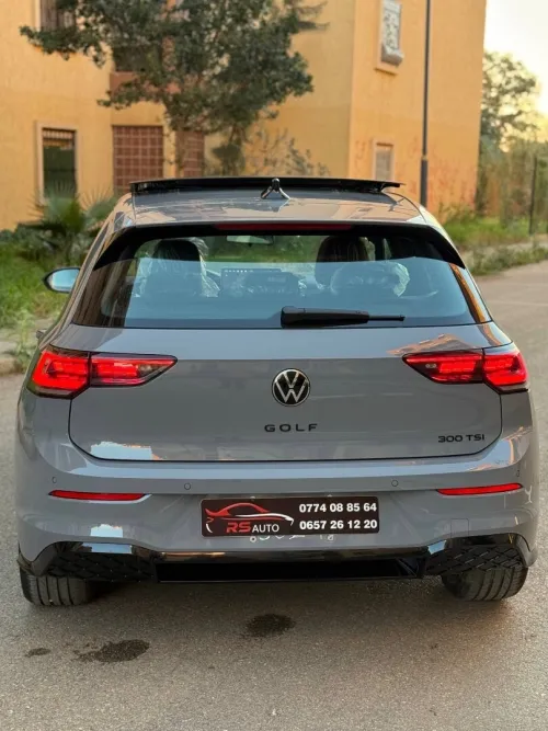 Volkswagen Golf 8 2025 R Black Edition 