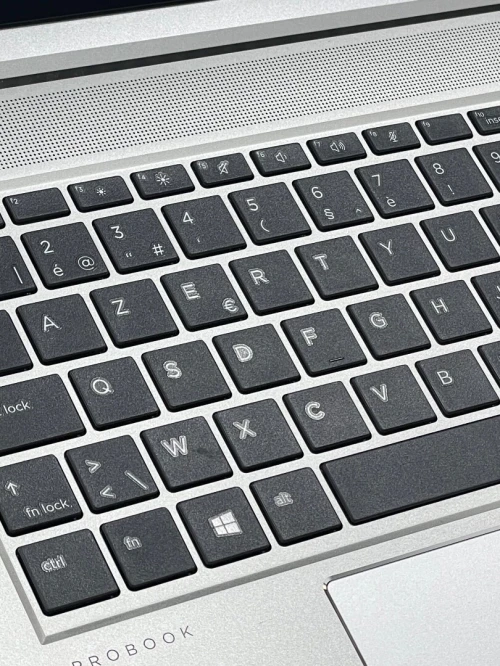 HP PROBOOK 450 G8 / I5 1135G7 / 8GB / 256GB / 15.6 FHD