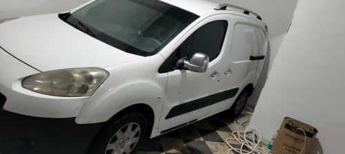 Peugeot B9 partenaire 2013