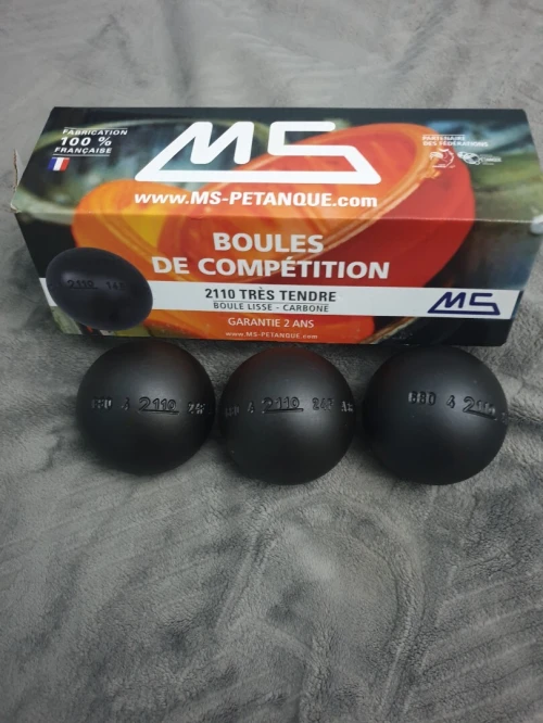 BOULE DE PÉTANQUE 