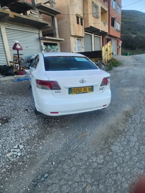 Toyota Avensis 2011 Premium