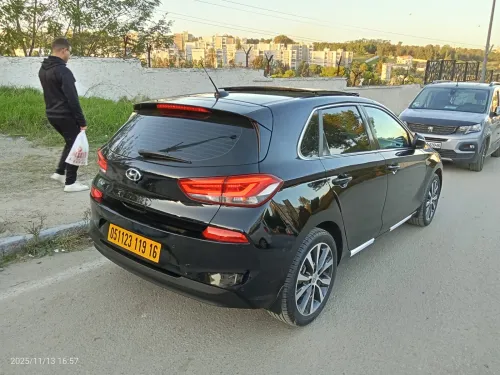 Hyundai i30 2019 Toute options