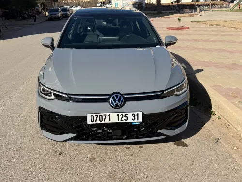 Volkswagen Golf 8 2025 R-Line