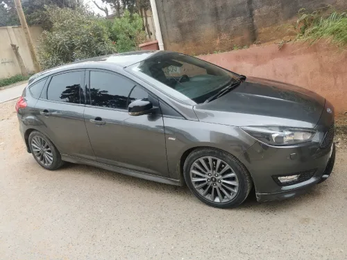Ford Focus 5 portes 2018 Ford St line