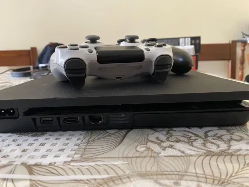 Play 4 slim 