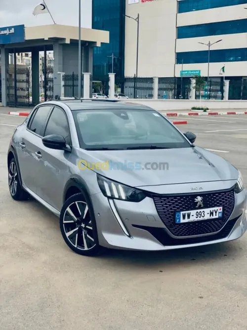 Peugeot 208 2022 GT