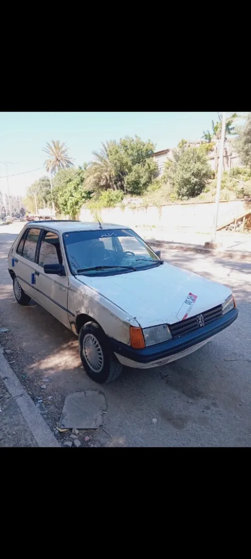 Peugeot 205 1985 205