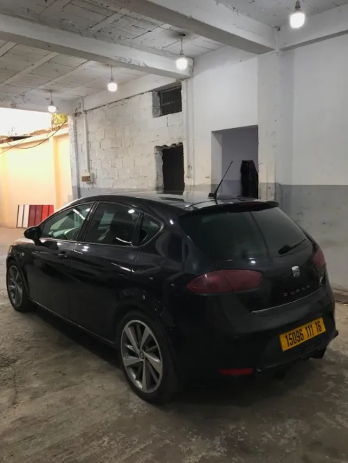 Seat Leon 2011 Cupra R