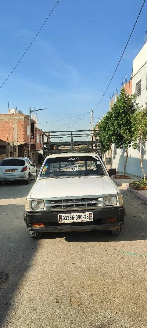 مازدا B1600 1990 
