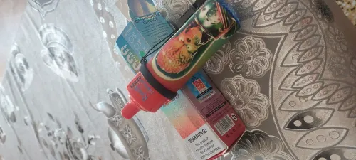 Puffs rechargeable avec jeux de lumières 9k