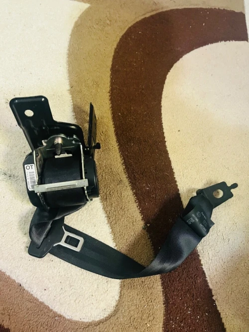 Ceinture de sécurité clio4