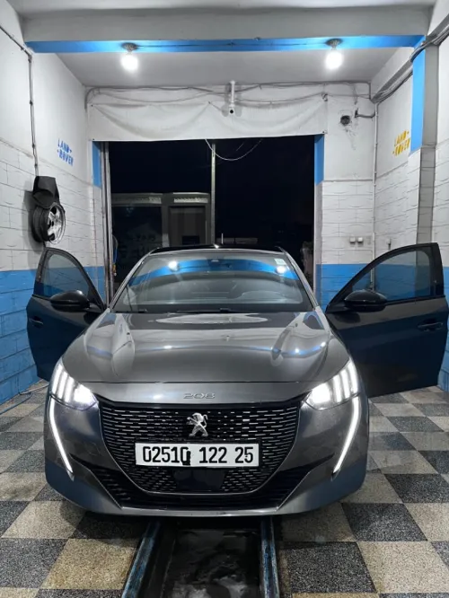 Peugeot 208 2022 GTi