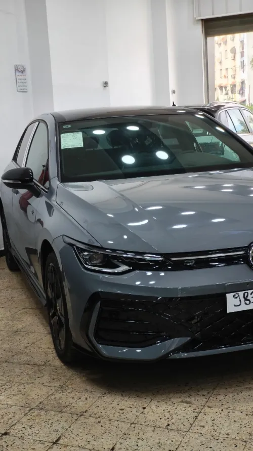 Volkswagen Golf 8 2025 Pro R-line