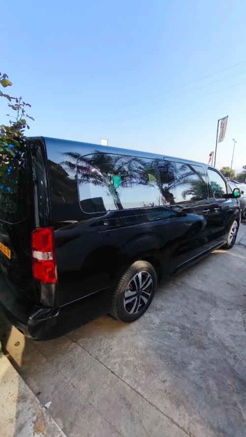 Peugeot Traveller 2025 