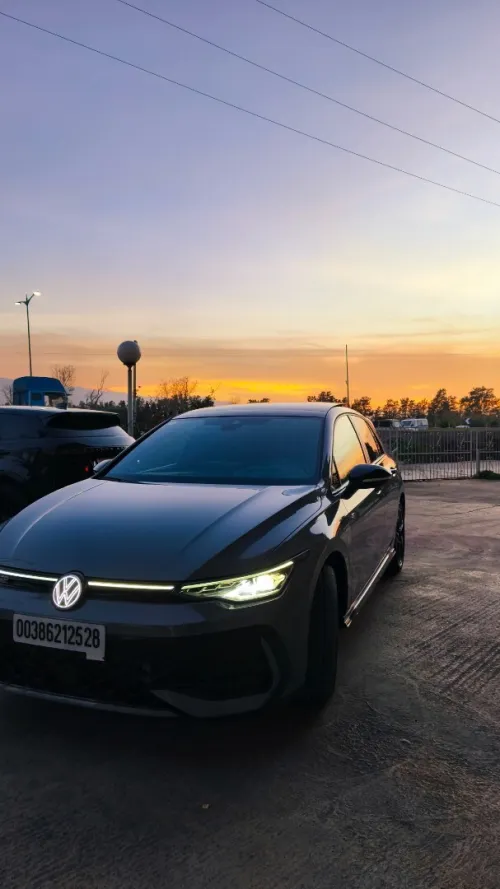 Volkswagen Golf 8 2025 Pro R-line