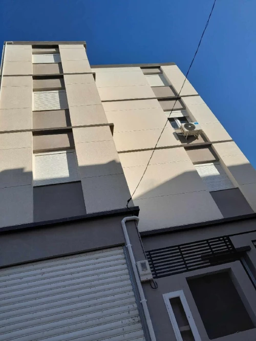 Facade en monocouch gratté et mouchter écrasé.......