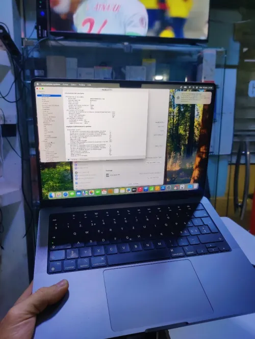 Macbook Pro M3 2023 14" 8/512