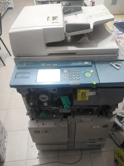 2 photocopieuses Canon ir 5000