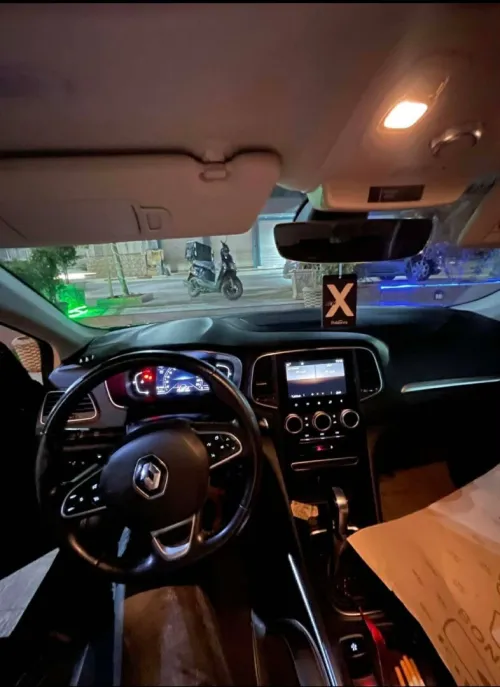 Renault Megane 4  2023 Itens