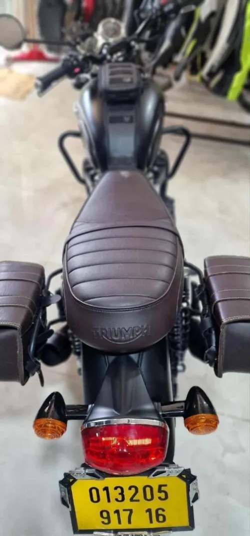 TRIUMPH BONNEVILLE t1200 black 2017