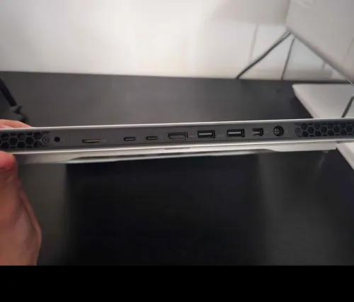 Laptop Alienware X16 R1 i9 13900HK / RTX 4080 / 32GB RAM