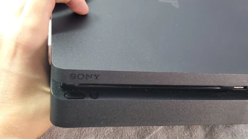 Ps4 slim flaché 