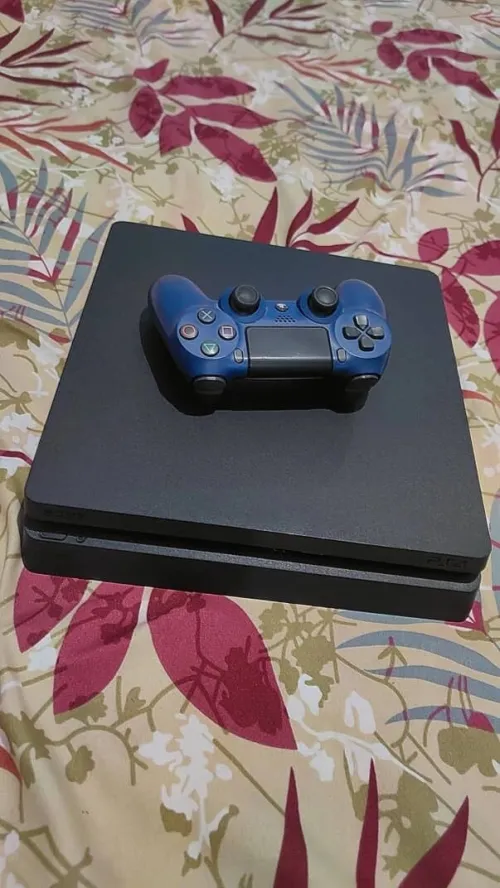PlayStation 4 Slim