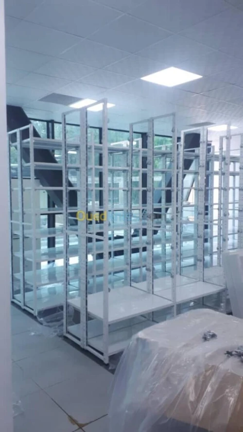 ETAGERE METALLIQUE ET RAYONNAGE